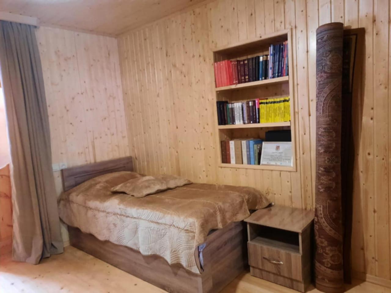 Guesthouse "Megi" เมสเตีย ภายนอก รูปภาพ